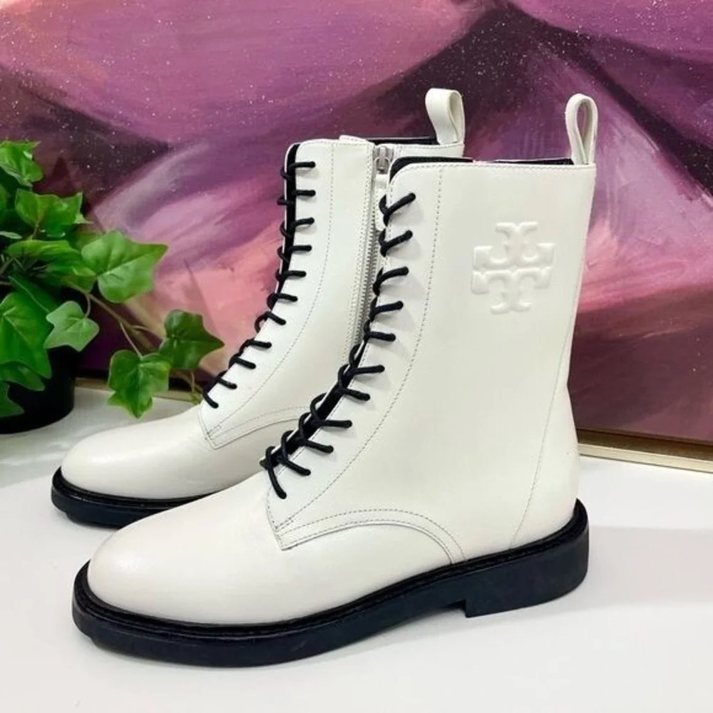 NWOB Tory Burch‎ Double-T Croc Embossed Combat Boot in Blanc Size 7.5